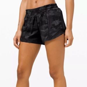 lululemon hotty hot shorts 4” inseam black camo